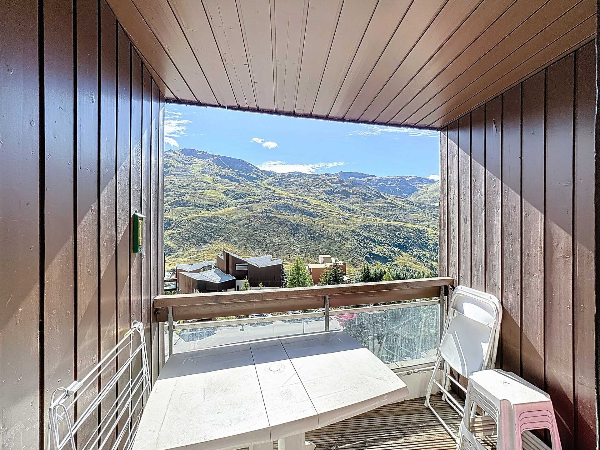 _lv_images__lot_0013040143_12_29324355