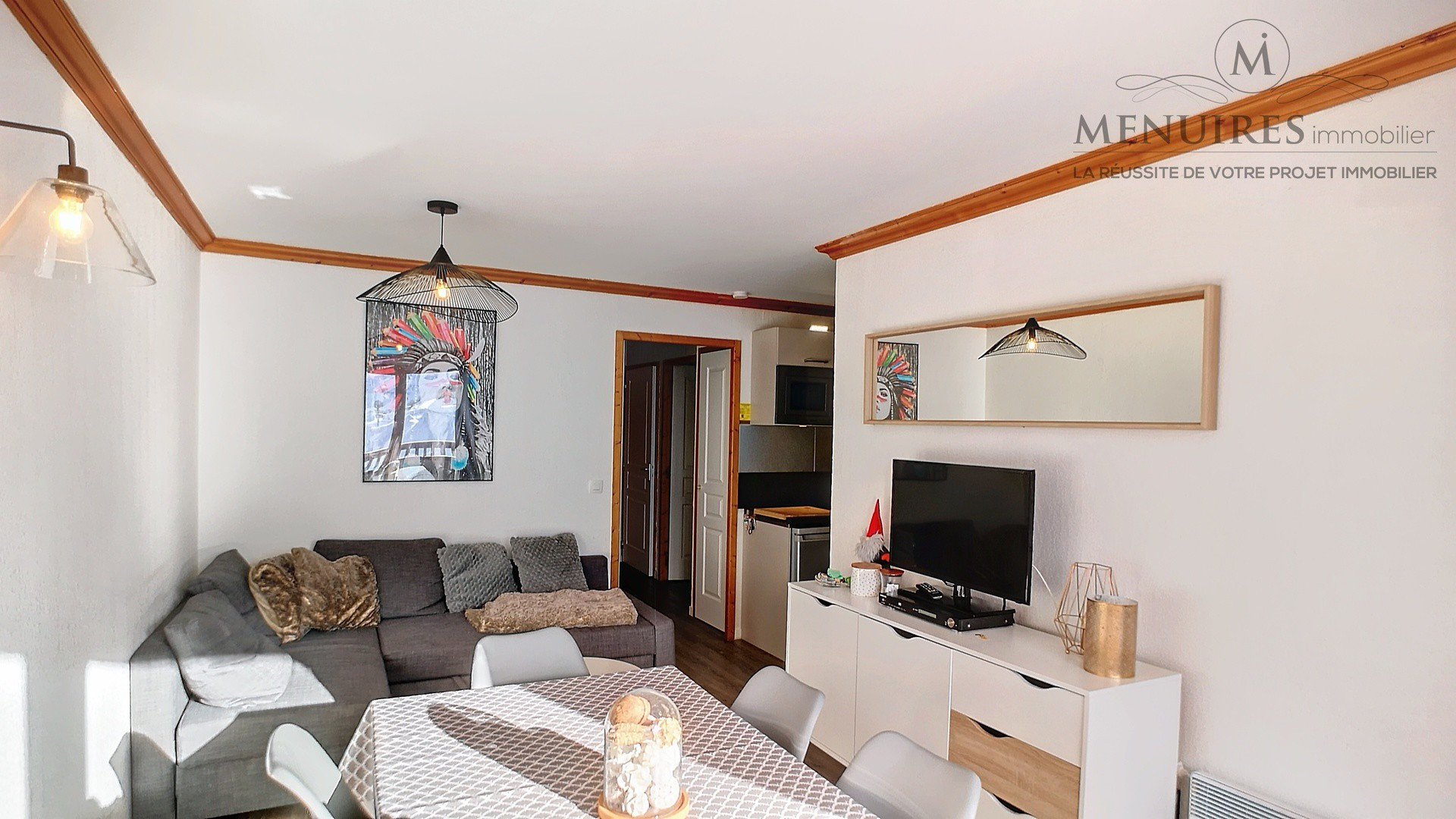 _lv_images__lot_0013040146_02_27724110