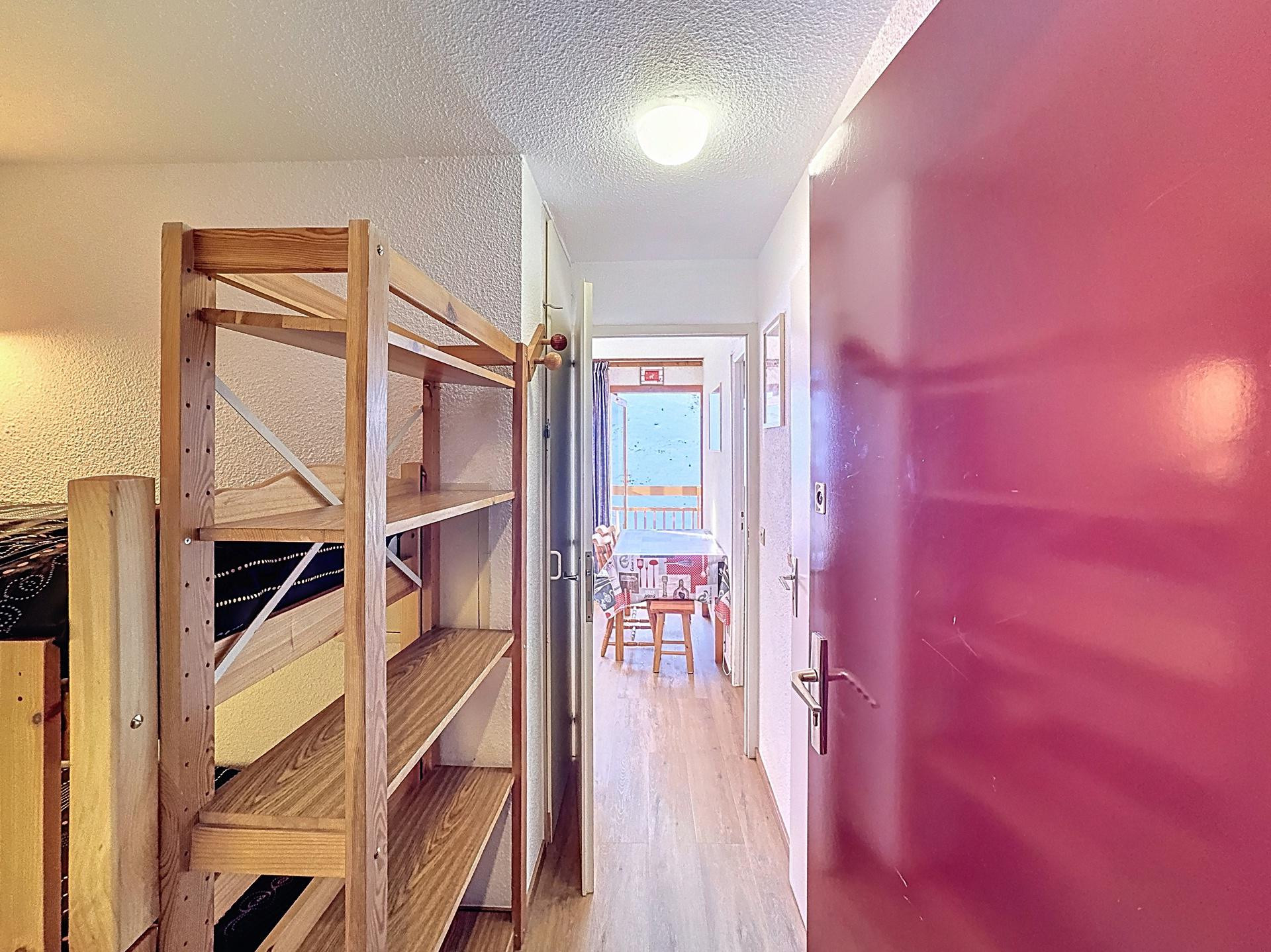 _lv_images__lot_0013040151_12_29304992