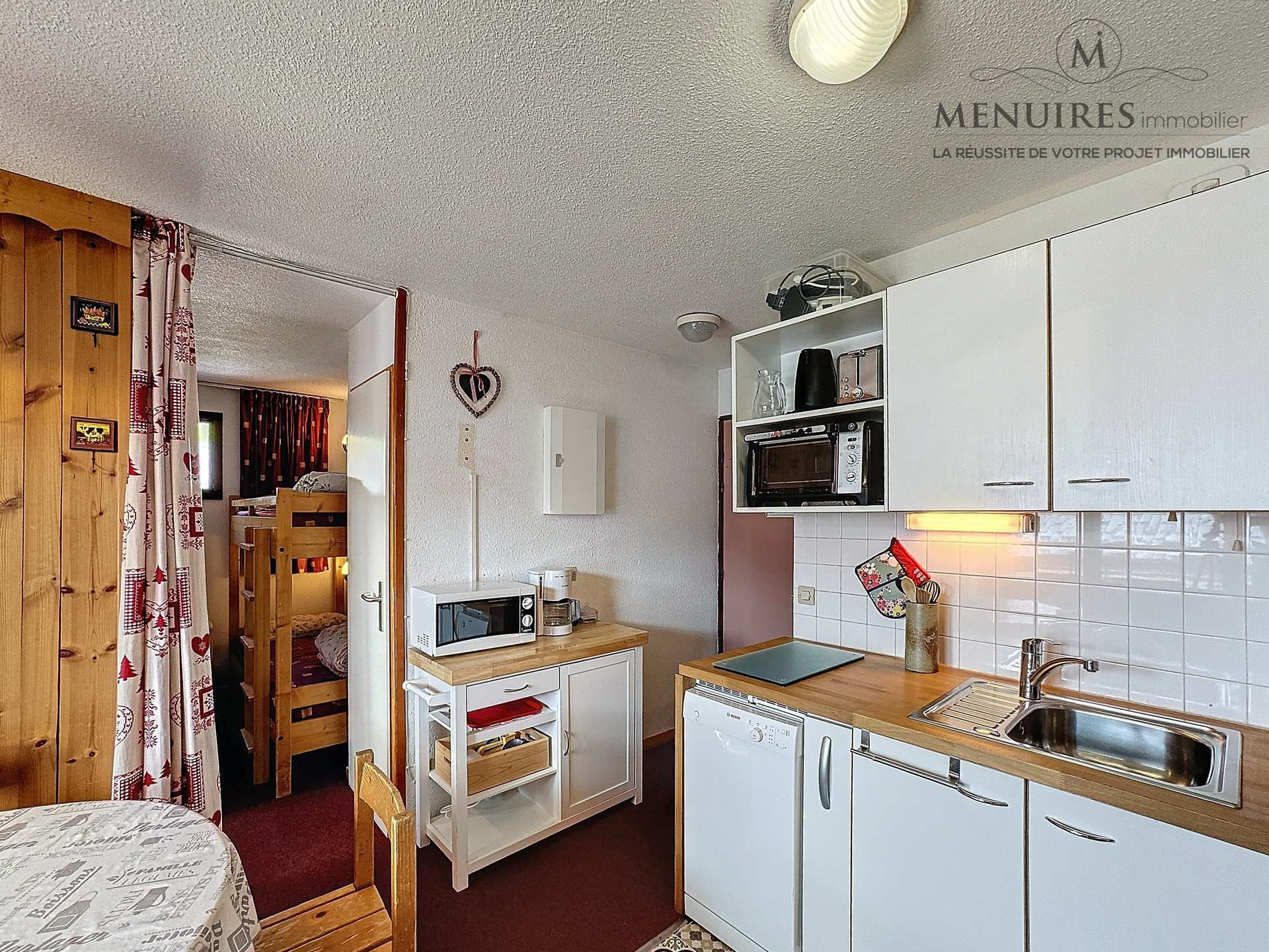 _lv_images__lot_0013040154_08_27386934