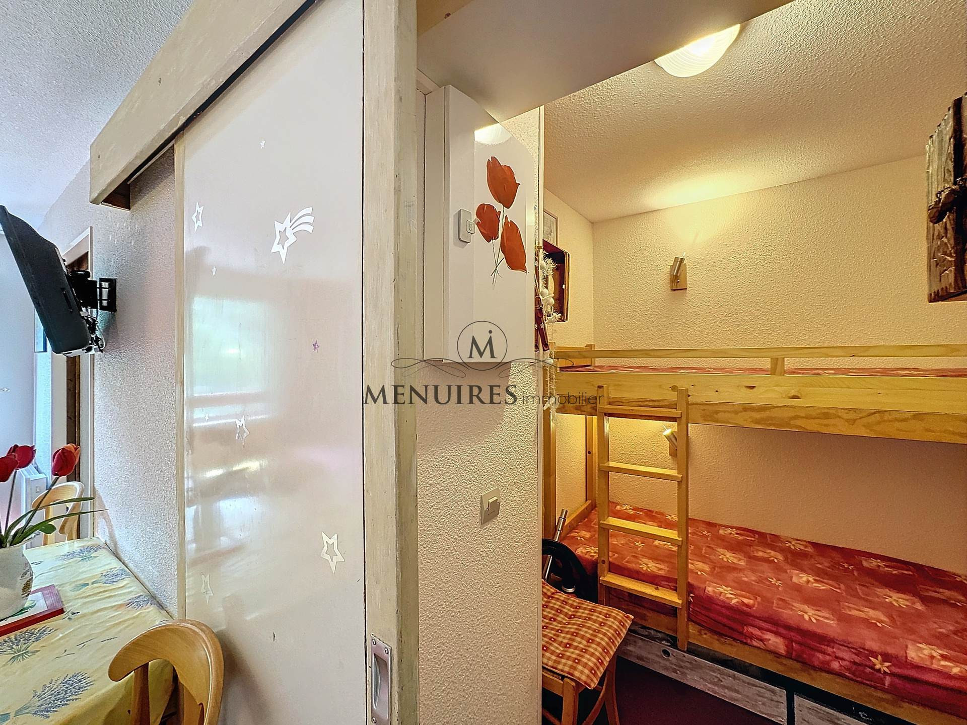 _lv_images__lot_0013040155_10_29484343