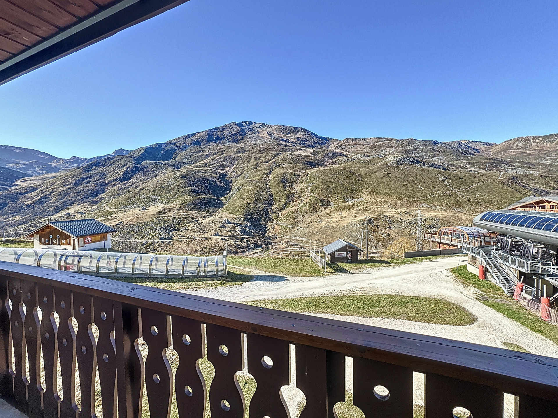 _lv_images__lot_0013040157_16_29504433