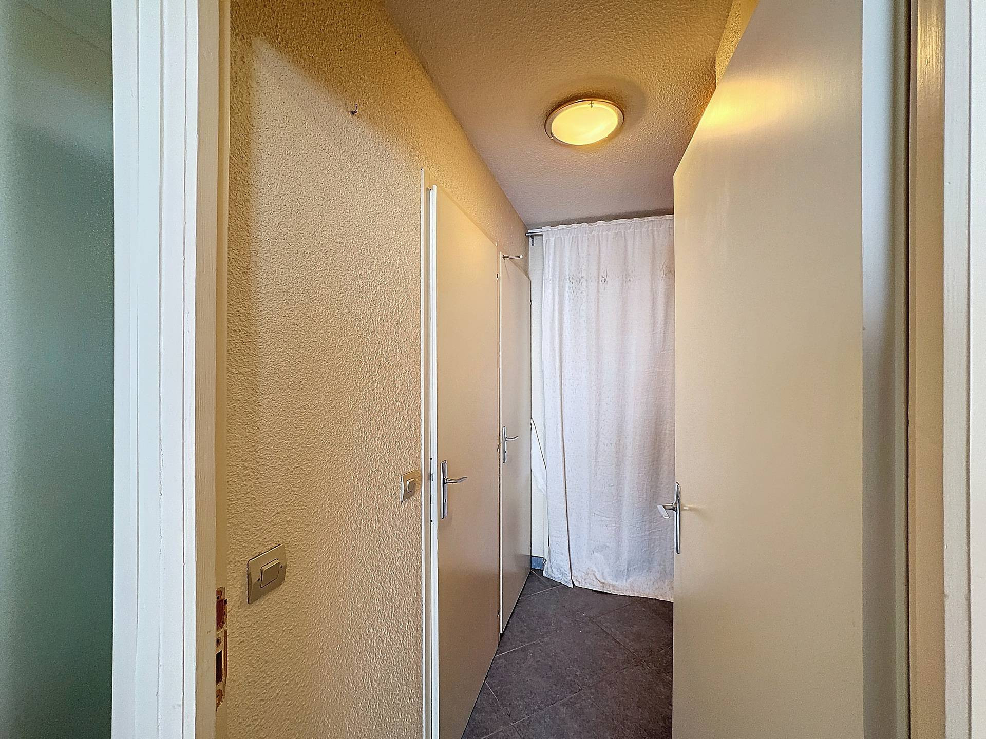 _lv_images__lot_0013040160_09_27704616