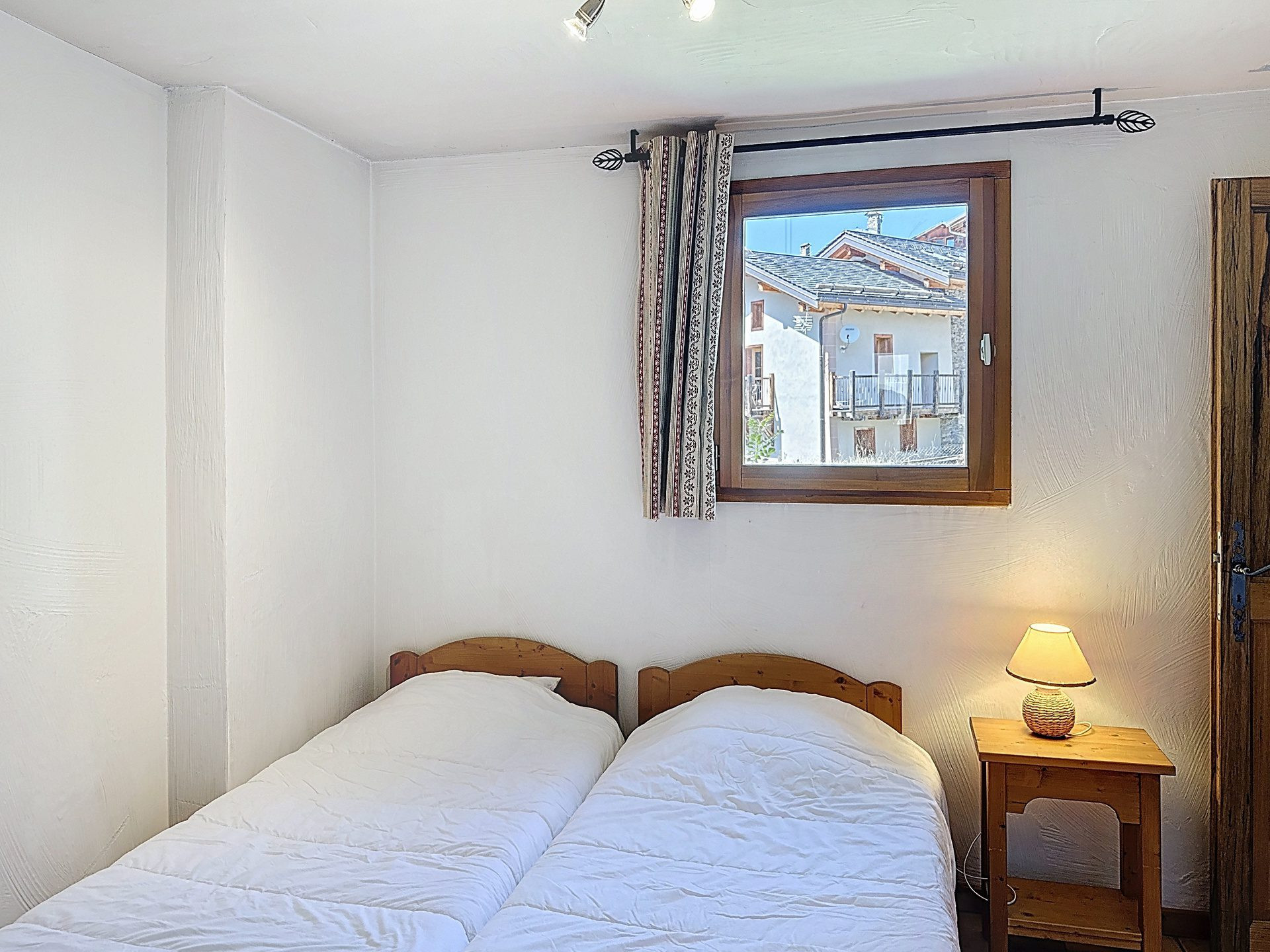 _lv_images__lot_0013040165_05_25419033 _lv_images__lot_0013040165_05_25419033