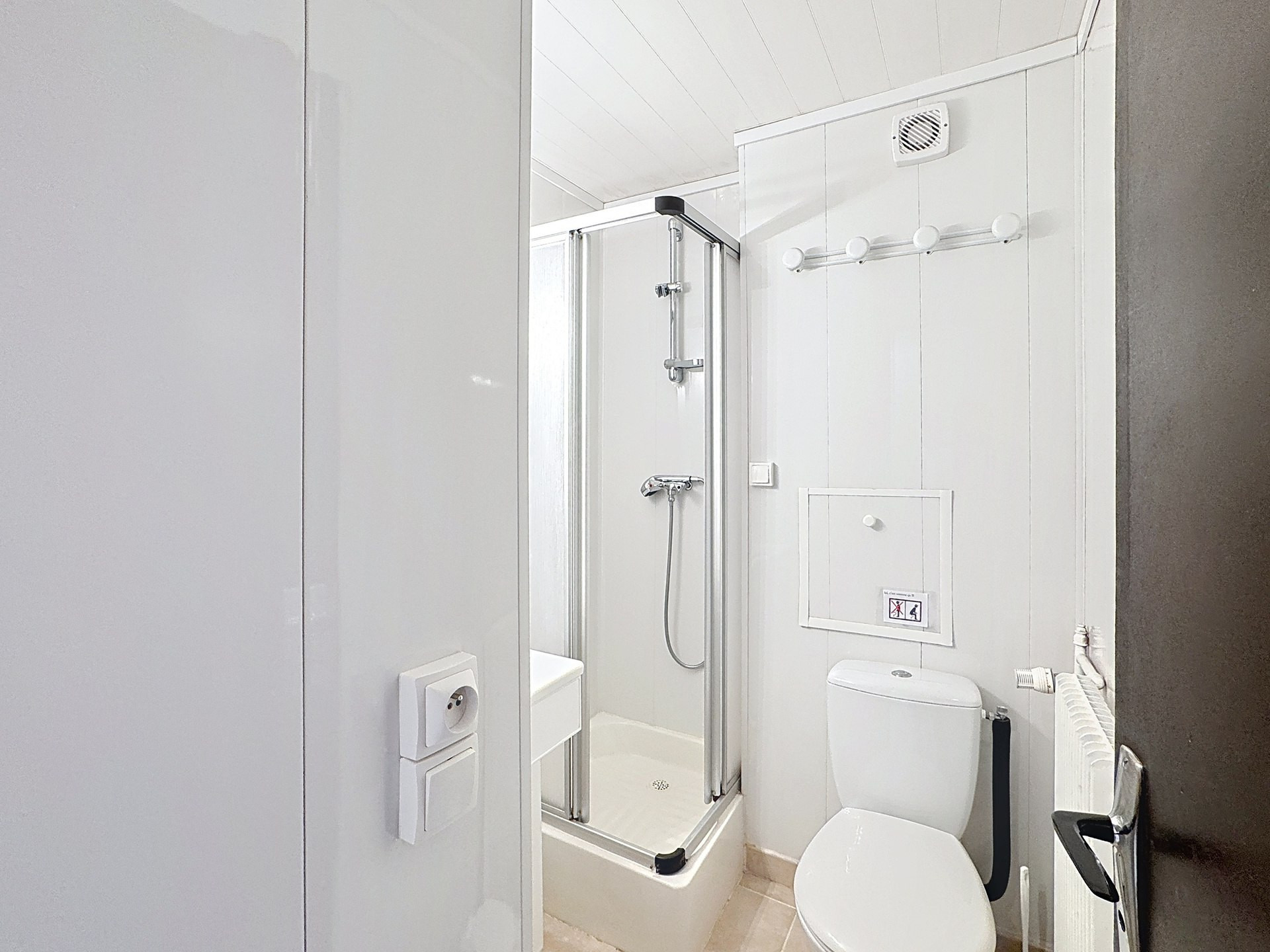 _lv_images__lot_0013040166_06_27386670