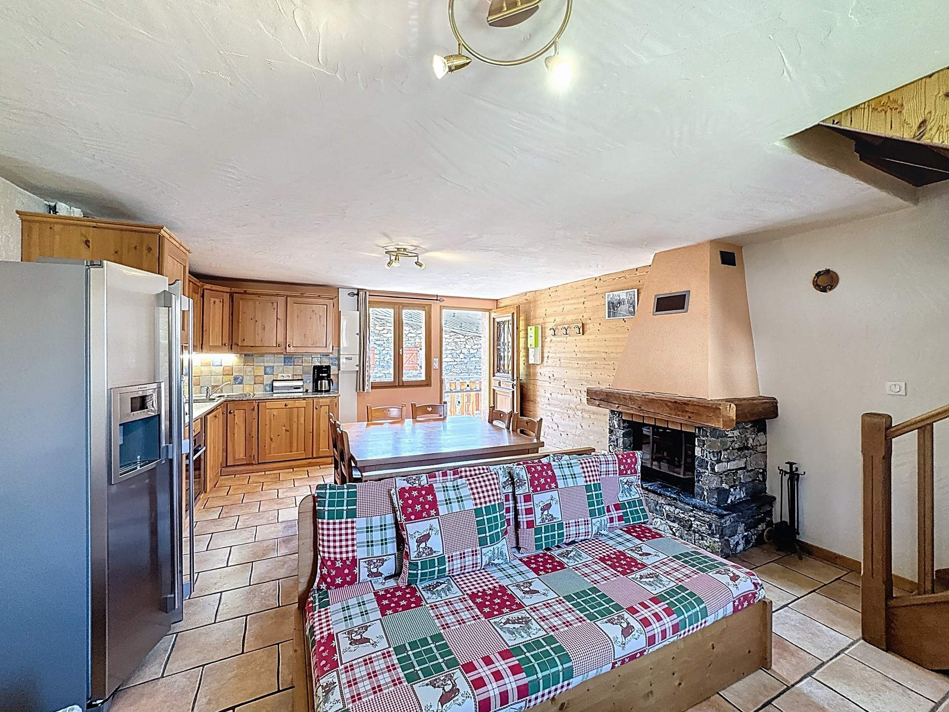 _lv_images__lot_0013040168_01_25418975