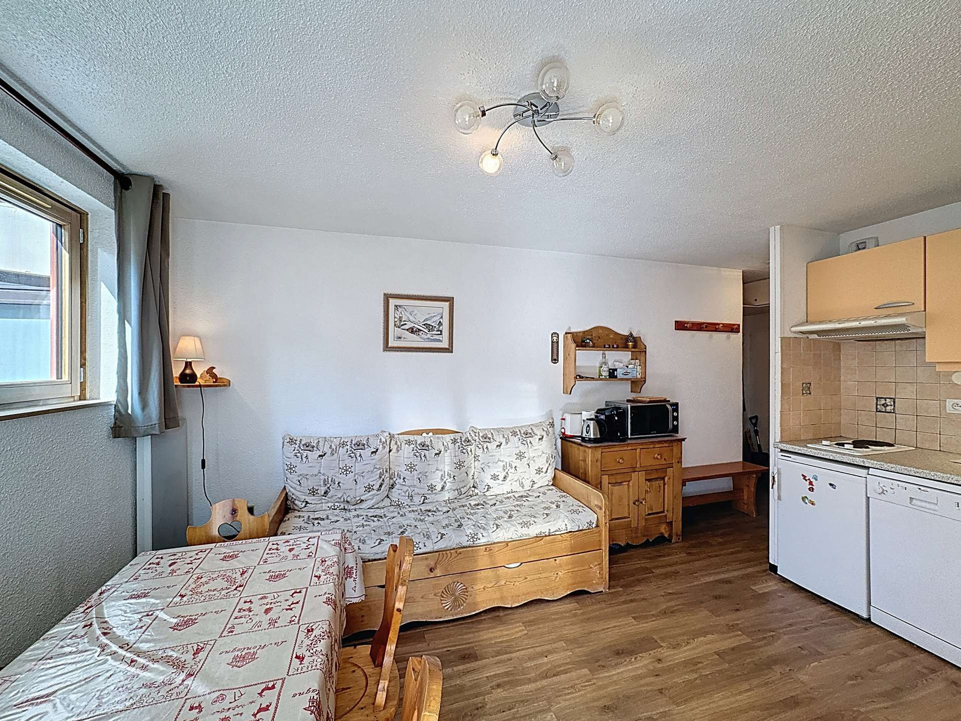 _lv_images__lot_0013040170_09_27389565