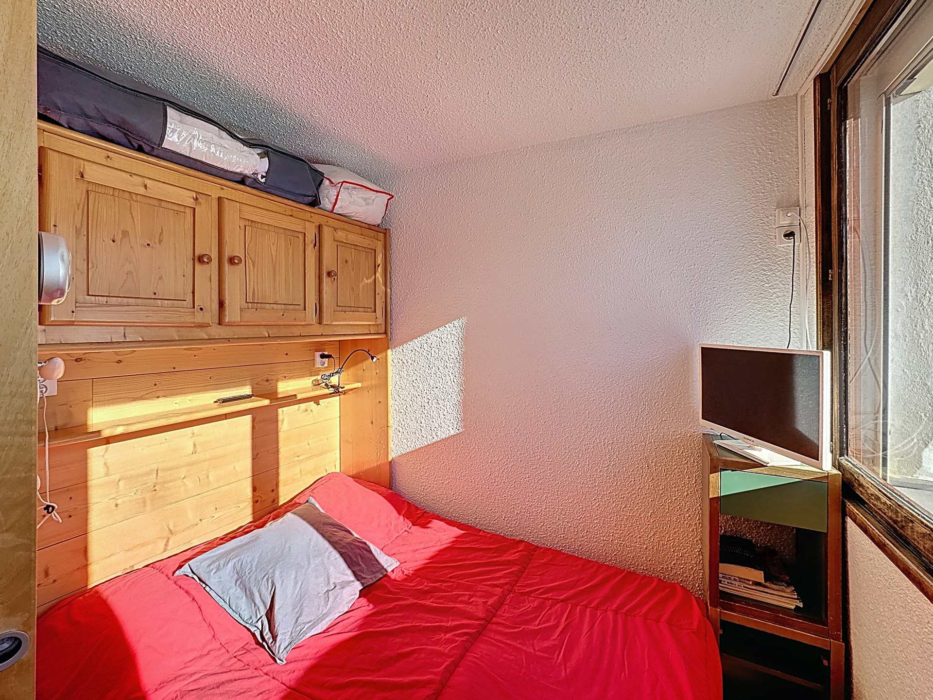 _lv_images__lot_0013040173_05_30180744