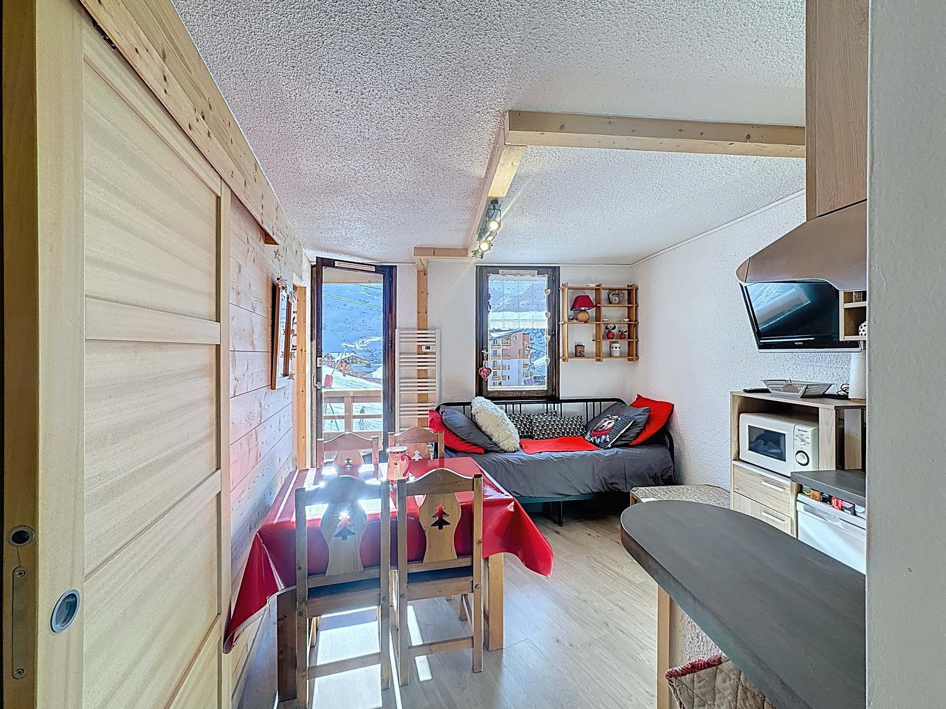 _lv_images__lot_0013040173_09_29803899