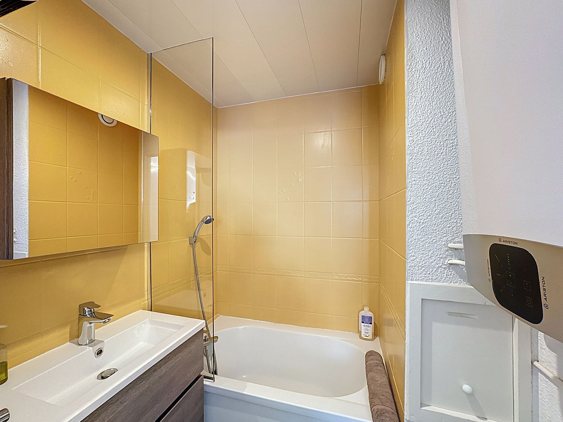 _lv_images__lot_0013040174_08_29404070