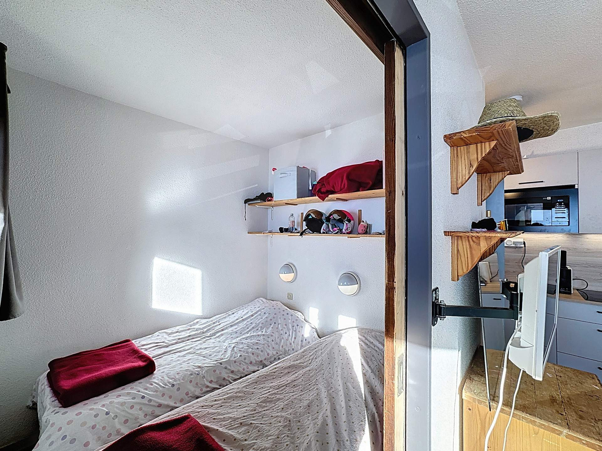 _lv_images__lot_0013040175_05_29643836