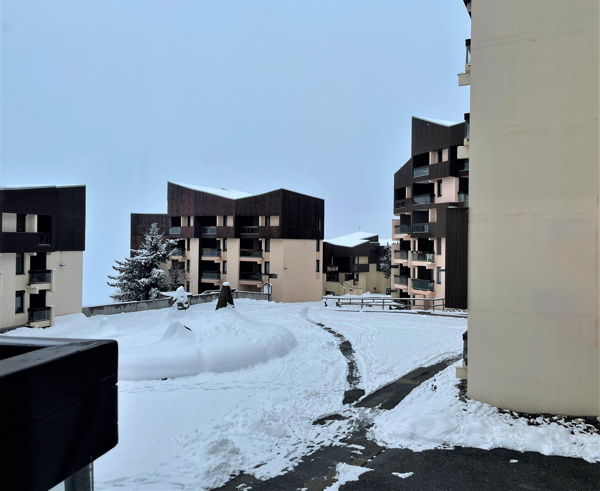 _lv_images__lot_0030240217_11_32682102 _lv_images__lot_0030240217_11_32682102
