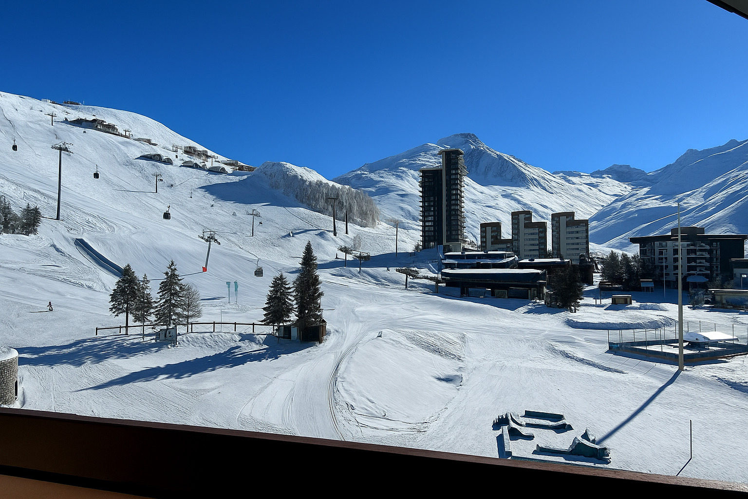 _lv_images__lot_0030410819_10_32133191
