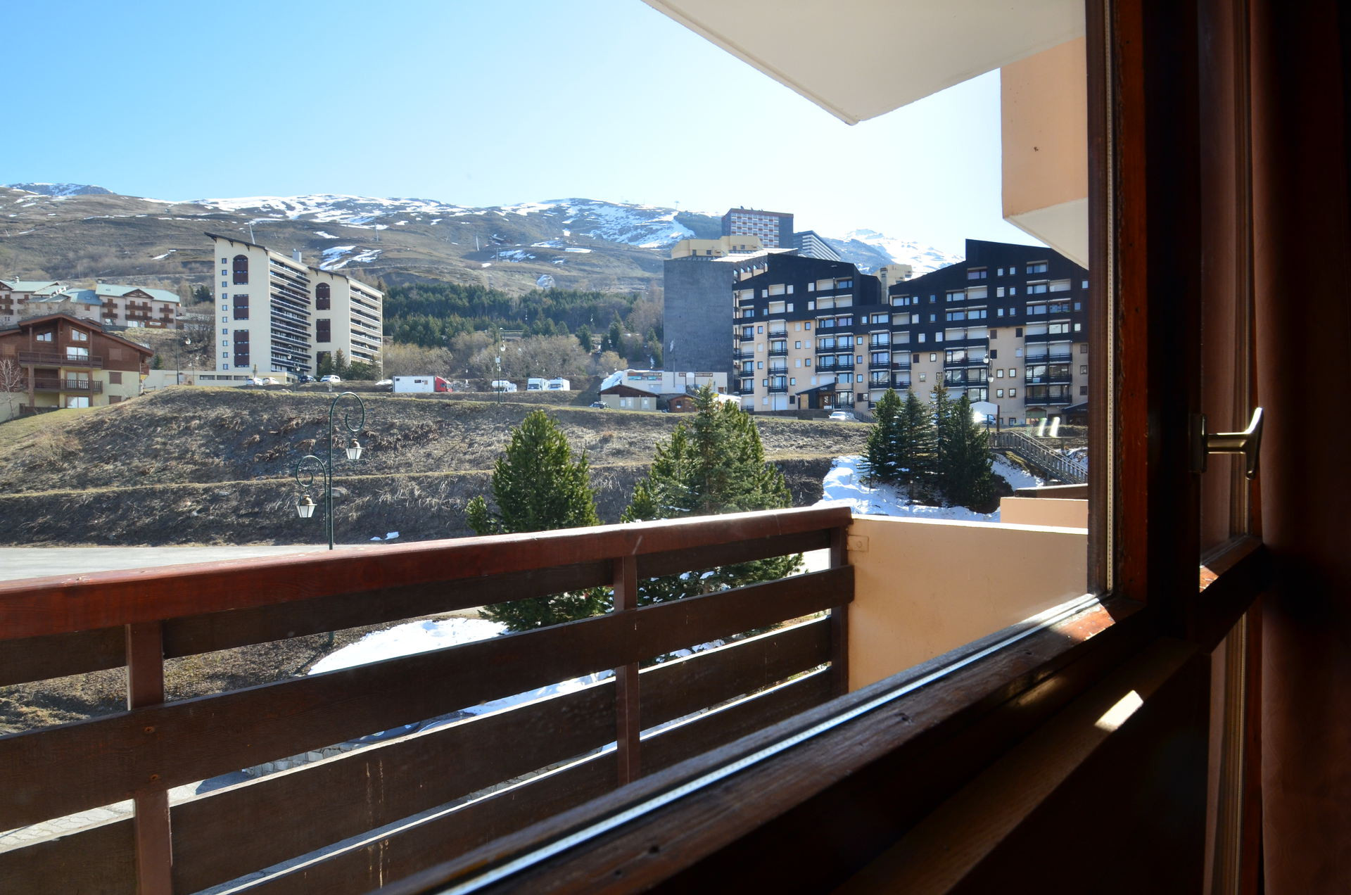 _lv_images__lot_0030620402_06_32301944