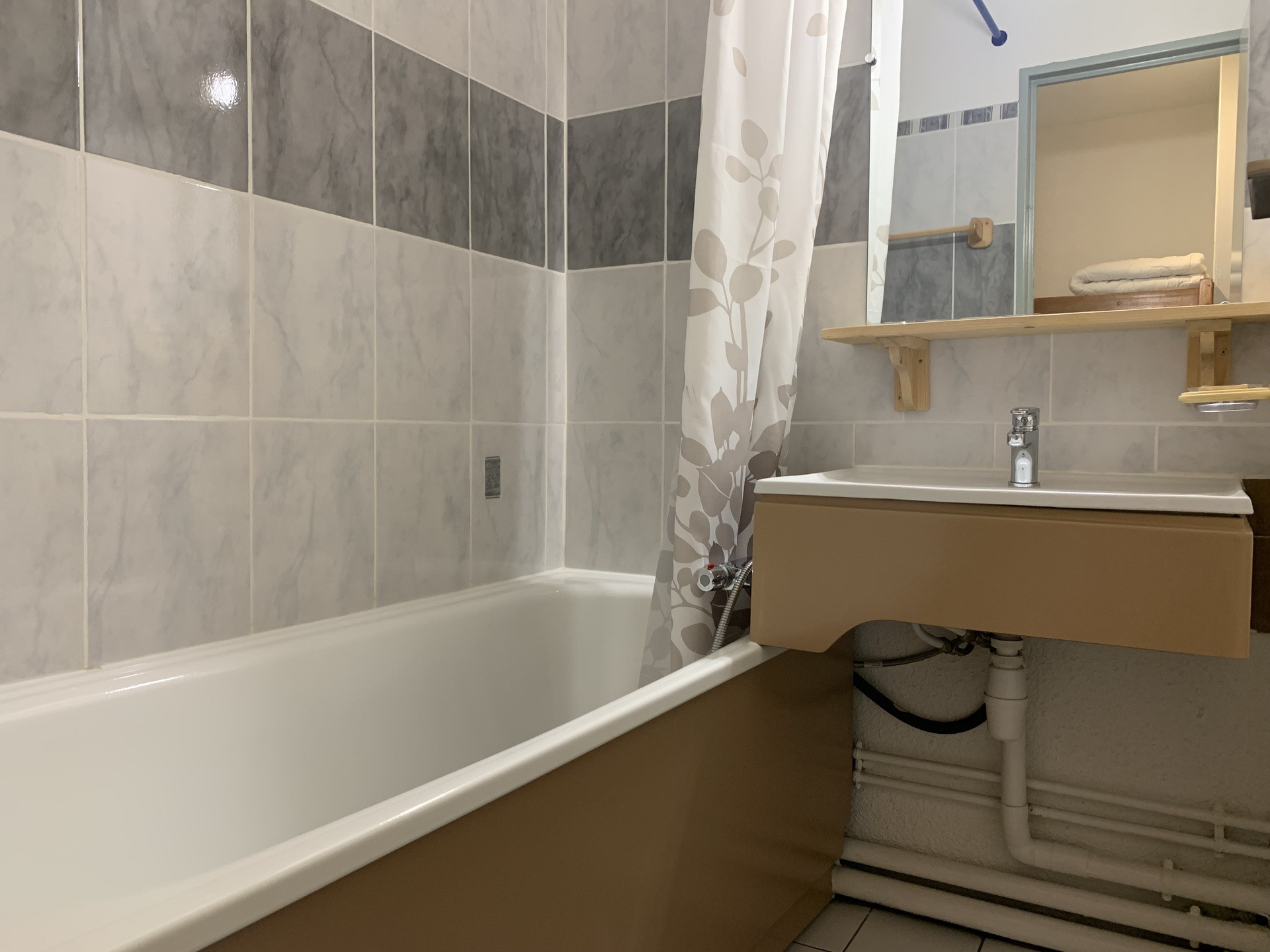 _lv_images__lot_0060030506_06_27760194