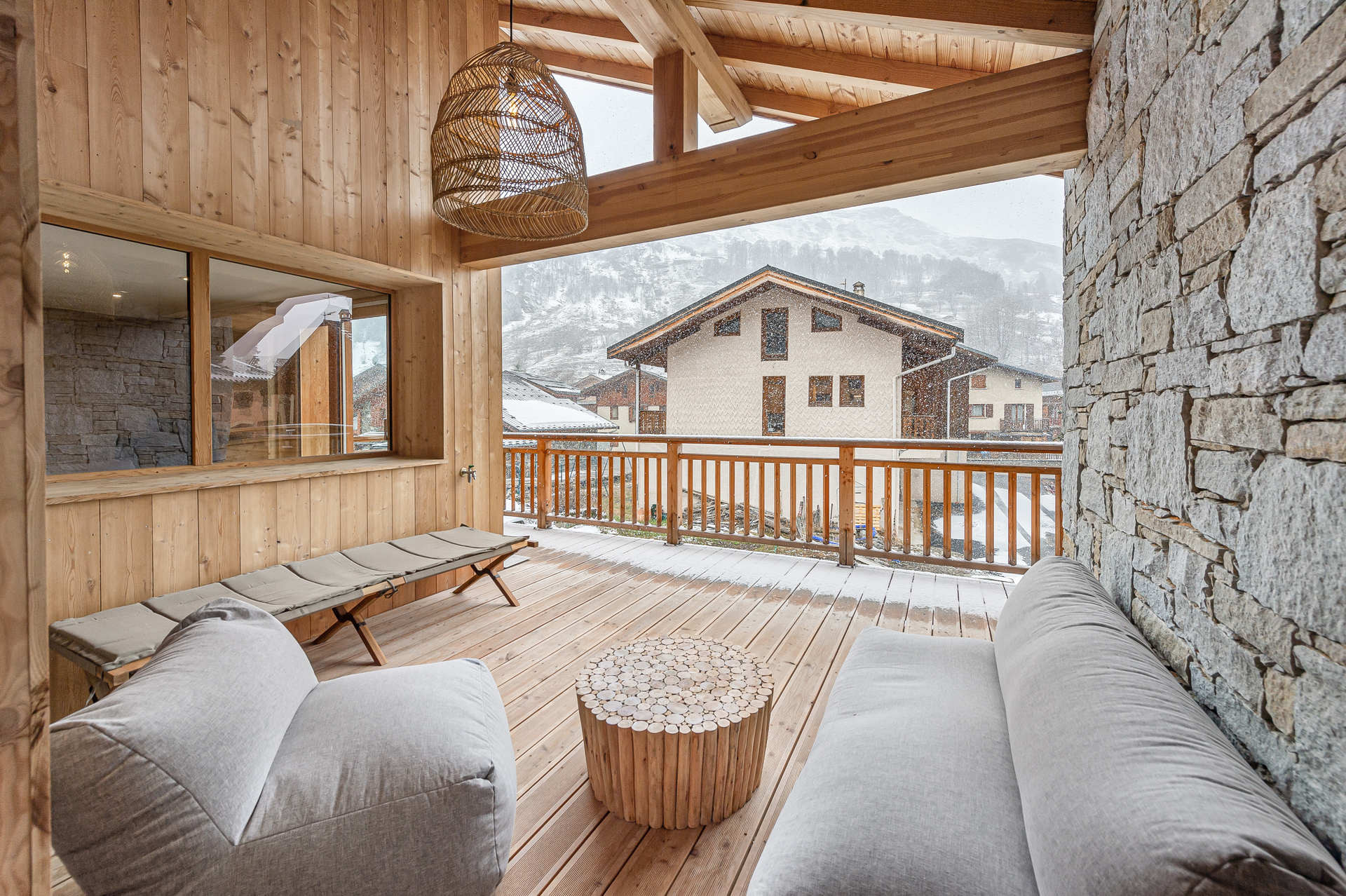 _lv_images__lot_0060511629_08_28514728