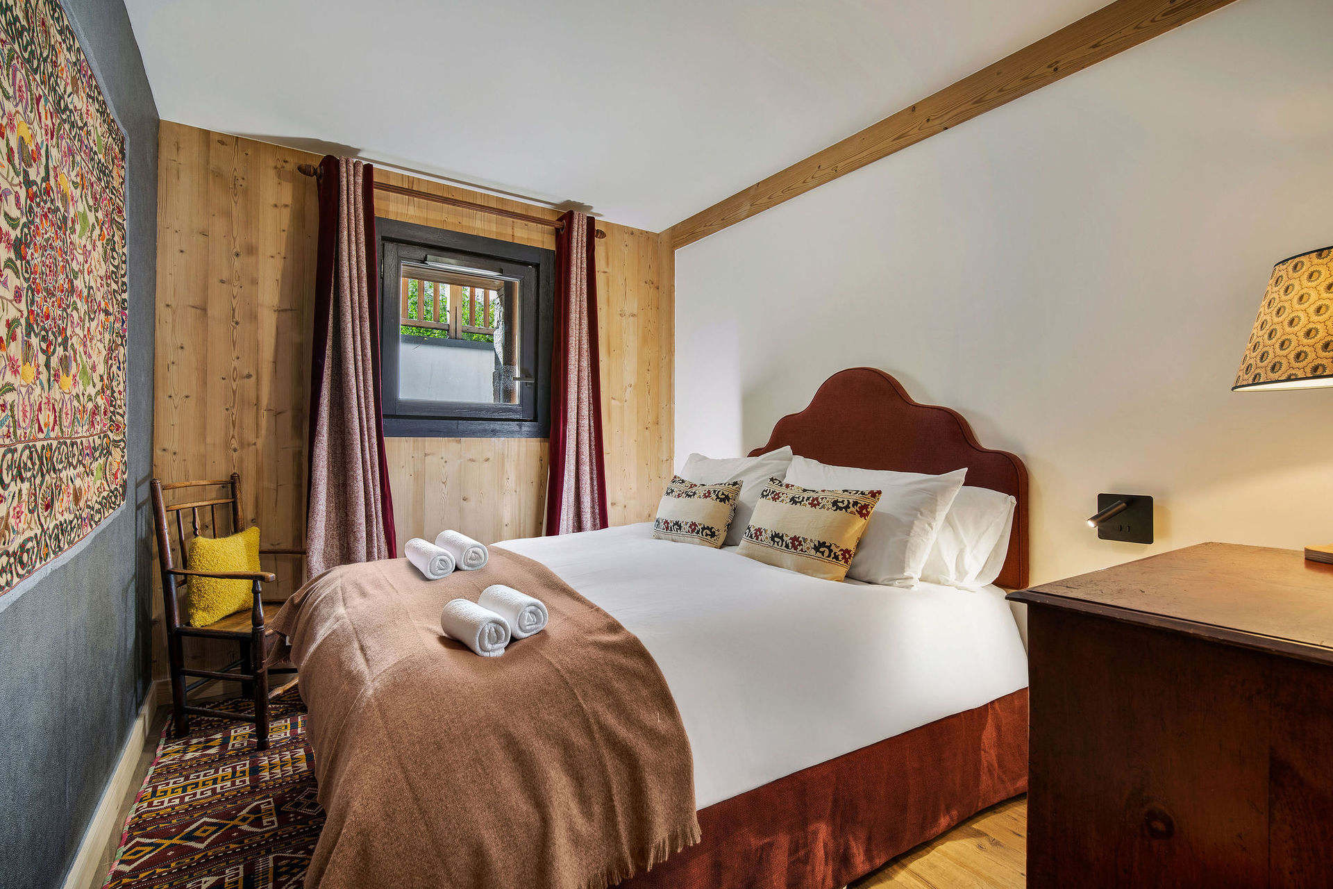 _lv_images__lot_0075554048_11_28123513