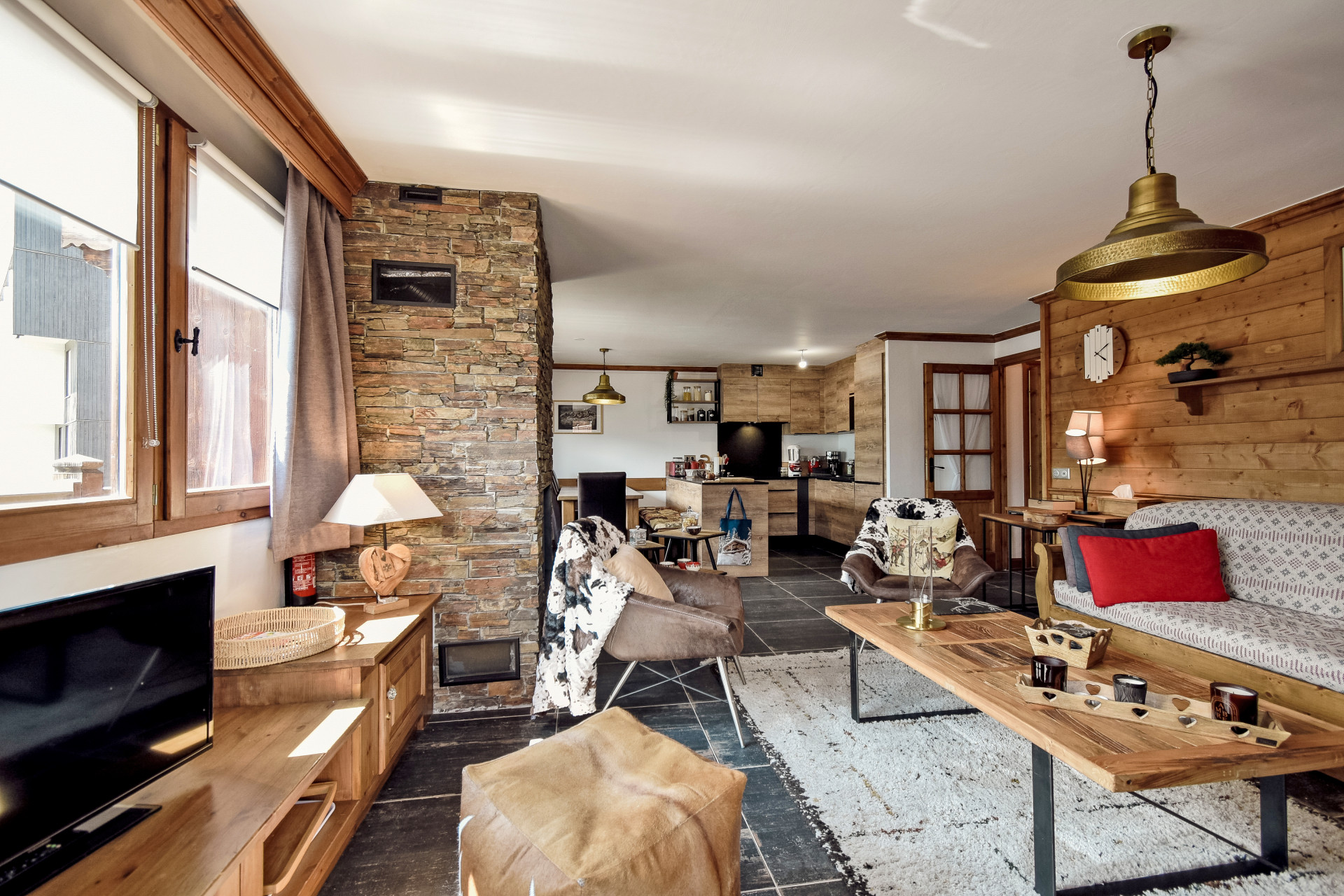 picture_estate_3919_6155ec0f-c2dd-4251-8e6c-d70541176228