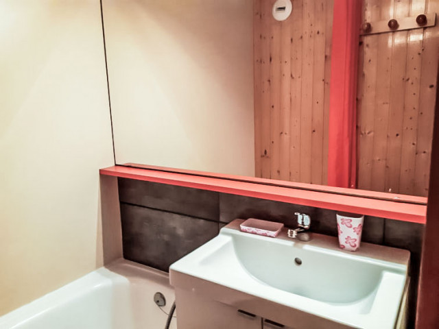 40F2E989250A1ED8BA987F5264338071.jpg 40F2E989250A1ED8BA987F5264338071.jpg