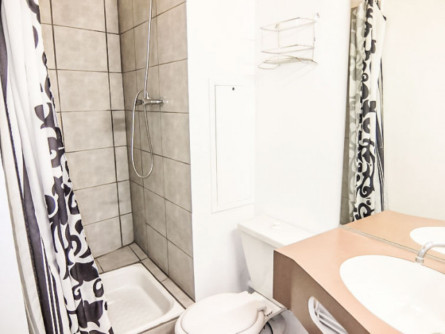 40F2E989250A1EE7AABA5EAD3658E5B3.jpg 40F2E989250A1EE7AABA5EAD3658E5B3.jpg