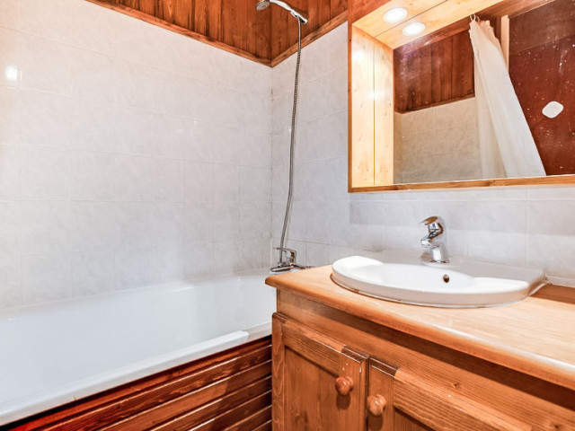 40F2E9892D121ED8ADB42DFB823314DB.jpg 40F2E9892D121ED8ADB42DFB823314DB.jpg