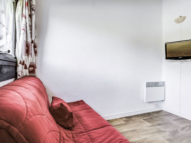 42F2E98F16B71ED8B68508F26F6070DF.jpg 42F2E98F16B71ED8B68508F26F6070DF.jpg