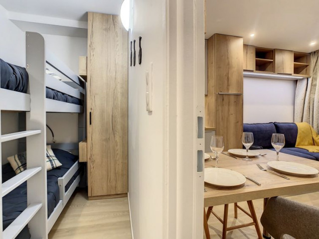 5A56365000CA1EDDA9BF2AB464B63FB5.jpg 5A56365000CA1EDDA9BF2AB464B63FB5.jpg