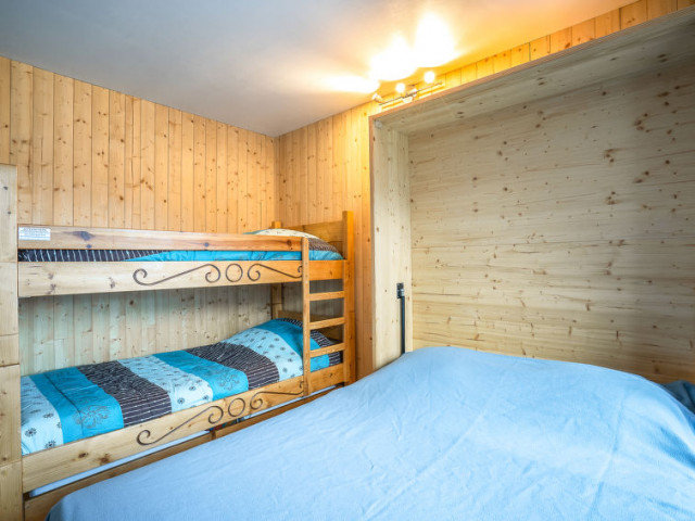 F2D993D000D51EEA85E94EBFCEA60640.jpg F2D993D000D51EEA85E94EBFCEA60640.jpg