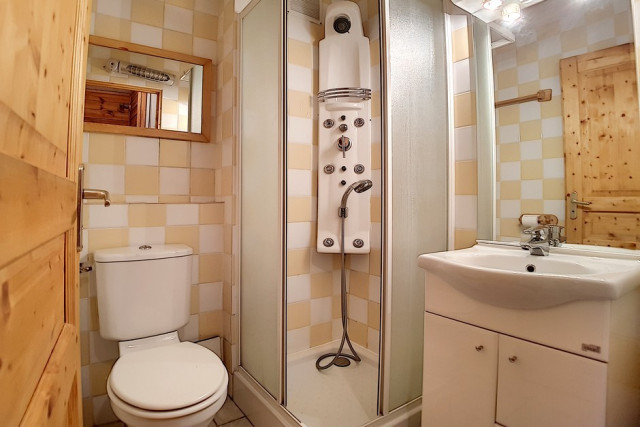 _agence-des-belleville_lv_images__lot_0000045044_11_28463700 _agence-des-belleville_lv_images__lot_0000045044_11_28463700