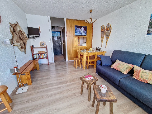 _agence-des-belleville_lv_images__lot_0000045050_04_32631894 _agence-des-belleville_lv_images__lot_0000045050_04_32631894