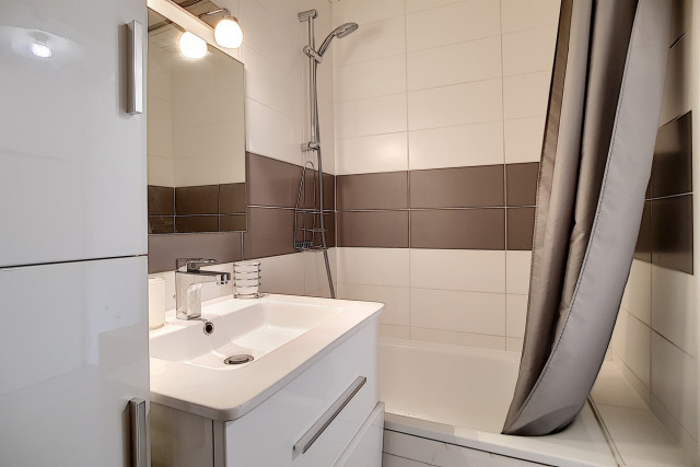 _agence-des-belleville_lv_images__lot_0000045074_10_28151569