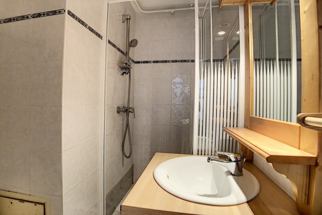 _agence-des-belleville_lv_images__lot_0000045149_08_27488219 _agence-des-belleville_lv_images__lot_0000045149_08_27488219