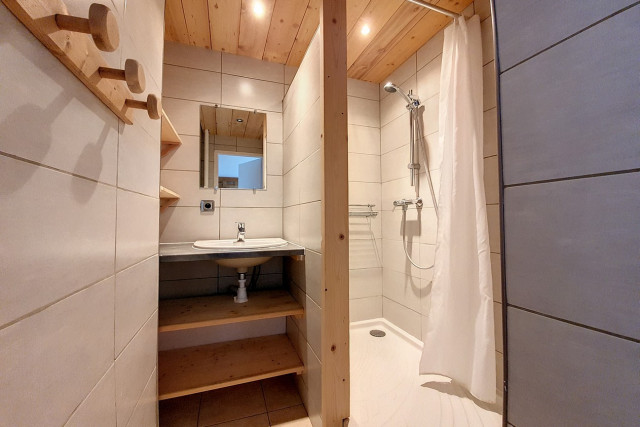 _agence-des-belleville_lv_images__lot_0000045161_11_28465138 _agence-des-belleville_lv_images__lot_0000045161_11_28465138