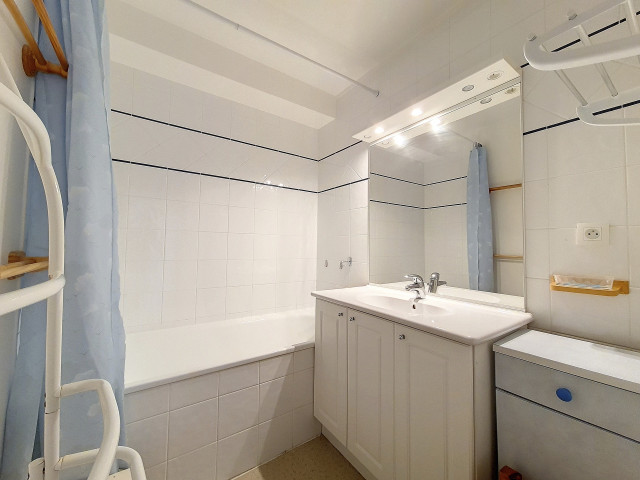 _agence-des-belleville_lv_images__lot_0000045194_13_29676457 _agence-des-belleville_lv_images__lot_0000045194_13_29676457