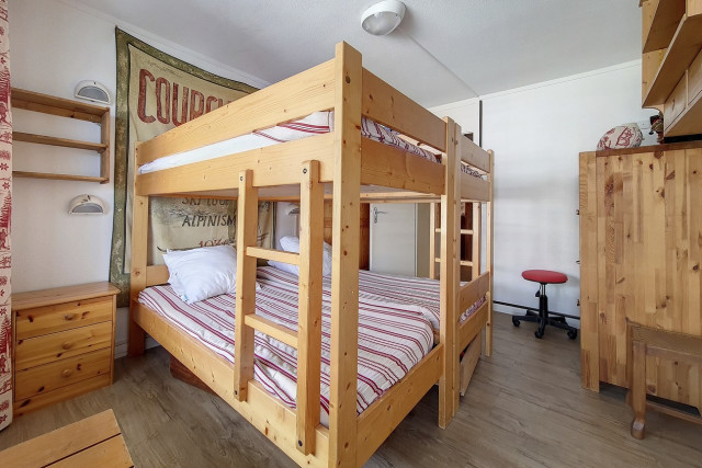 _agence-des-belleville_lv_images__lot_0000045197_04_27487148