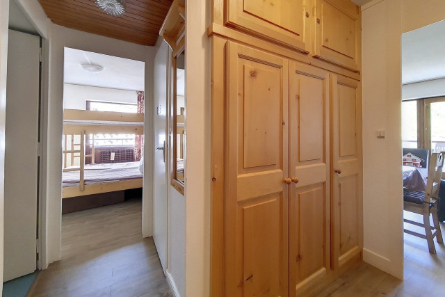 _agence-des-belleville_lv_images__lot_0000045197_05_28523519 _agence-des-belleville_lv_images__lot_0000045197_05_28523519