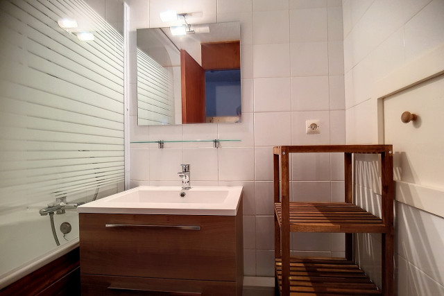 _agence-des-belleville_lv_images__lot_0000045238_12_27416915 _agence-des-belleville_lv_images__lot_0000045238_12_27416915