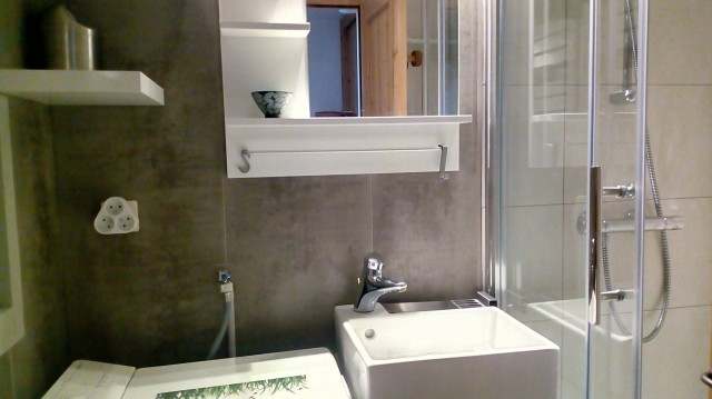 _agence-des-belleville_lv_images__lot_0000045243_11_28961610 _agence-des-belleville_lv_images__lot_0000045243_11_28961610