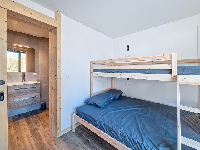 _agence-des-belleville_lv_images__lot_0000045267_08_29734719 _agence-des-belleville_lv_images__lot_0000045267_08_29734719