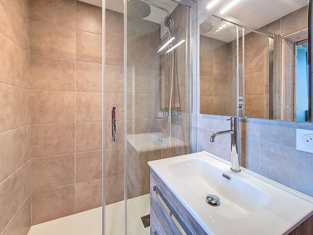 _agence-des-belleville_lv_images__lot_0000045267_11_27600538 _agence-des-belleville_lv_images__lot_0000045267_11_27600538