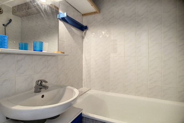 _agence-des-belleville_lv_images__lot_0000045278_11_28755179 _agence-des-belleville_lv_images__lot_0000045278_11_28755179