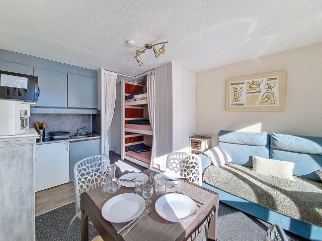 _agence-des-belleville_lv_images__lot_0000045285_02_29019663 _agence-des-belleville_lv_images__lot_0000045285_02_29019663