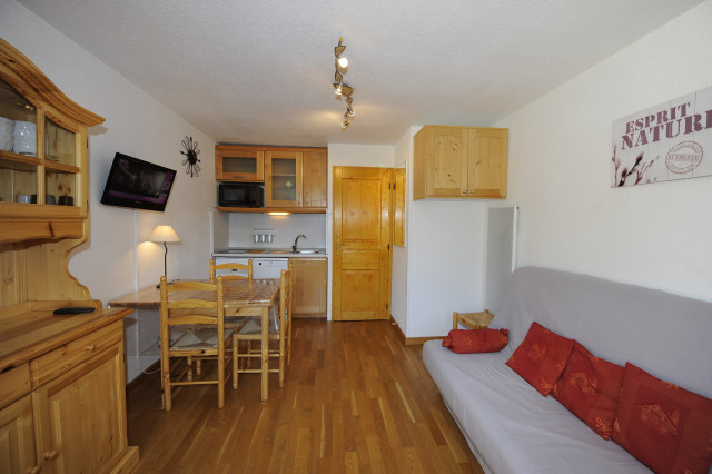 _agence-des-belleville_lv_images__lot_0000045291_02_32192313