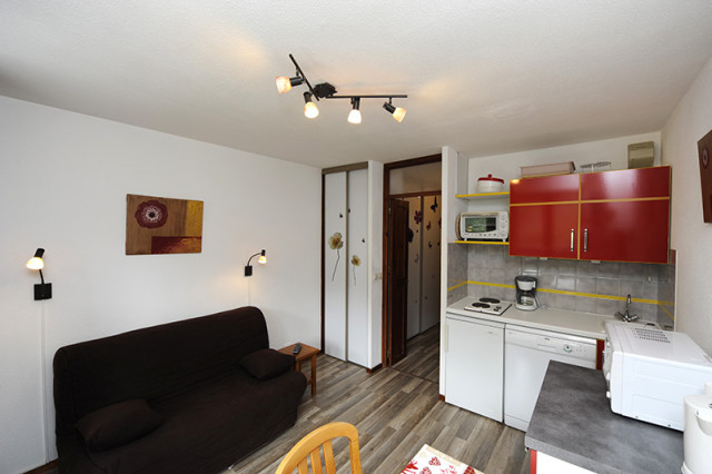 _agence-des-belleville_lv_images__lot_0000045326_01_32149278