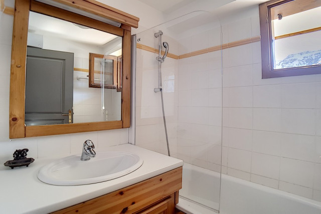 _agence-des-belleville_lv_images__lot_0000045359_10_28521671 _agence-des-belleville_lv_images__lot_0000045359_10_28521671