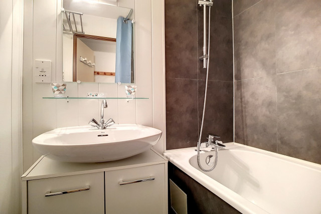 _agence-des-belleville_lv_images__lot_0000045397_12_29919448