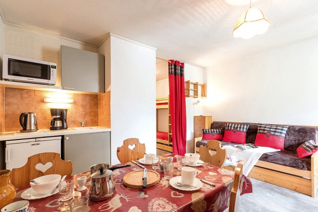 _agence-des-belleville_lv_images__lot_0000045436_04_27416213 _agence-des-belleville_lv_images__lot_0000045436_04_27416213