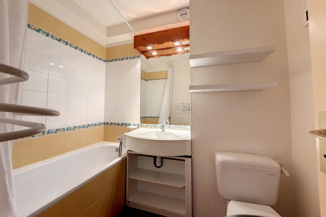 _agence-des-belleville_lv_images__lot_0000045530_11_27527607 _agence-des-belleville_lv_images__lot_0000045530_11_27527607