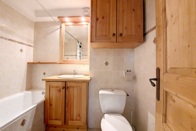 _agence-des-belleville_lv_images__lot_0000045531_12_28961701 _agence-des-belleville_lv_images__lot_0000045531_12_28961701