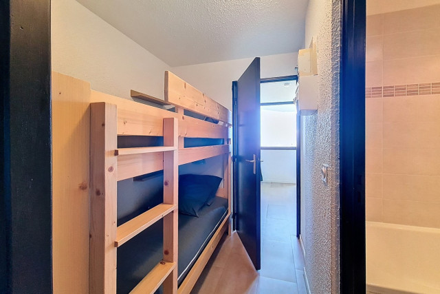 _agence-des-belleville_lv_images__lot_0000045539_12_28640609